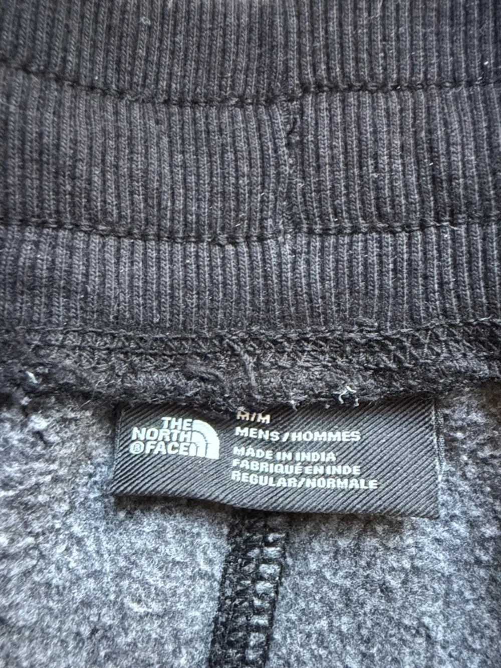 The North Face Men’s Black Fleece Joggers EUC